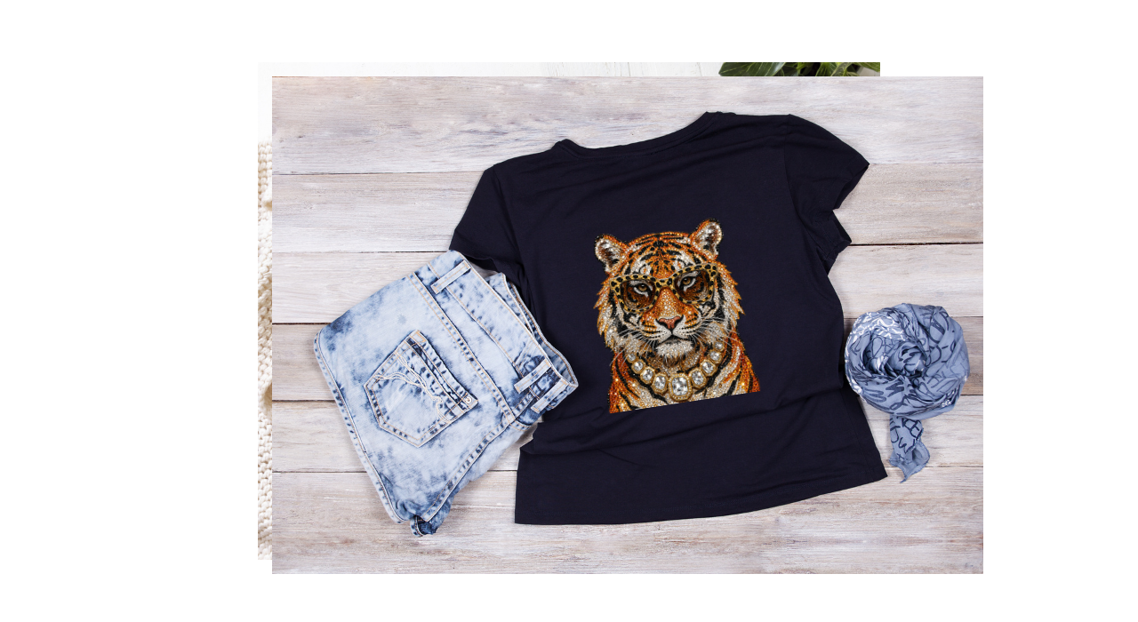 TIGER JEWELED TEE